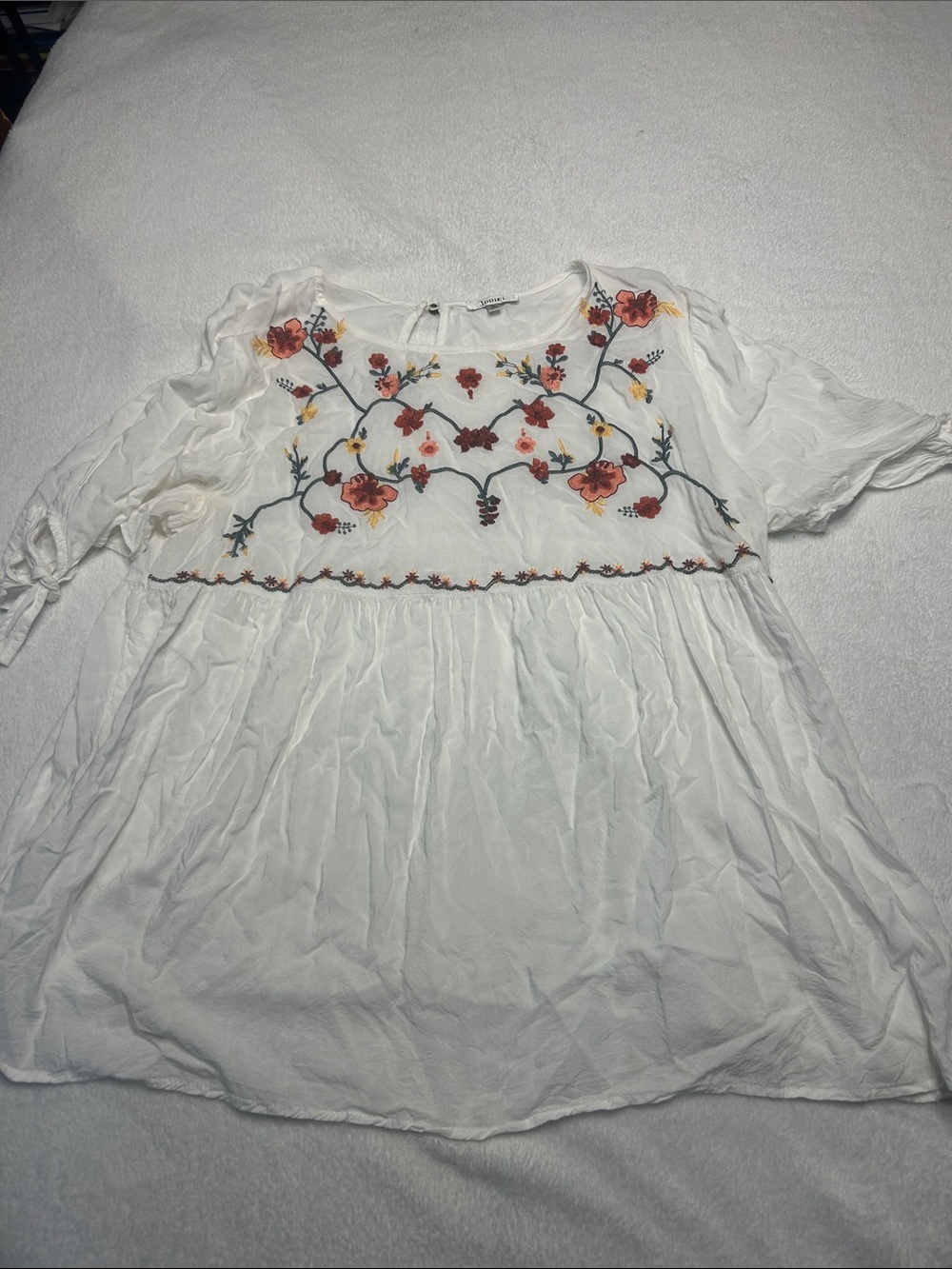 White Embroidered Boho Tunic with Red Floral Detail-L
